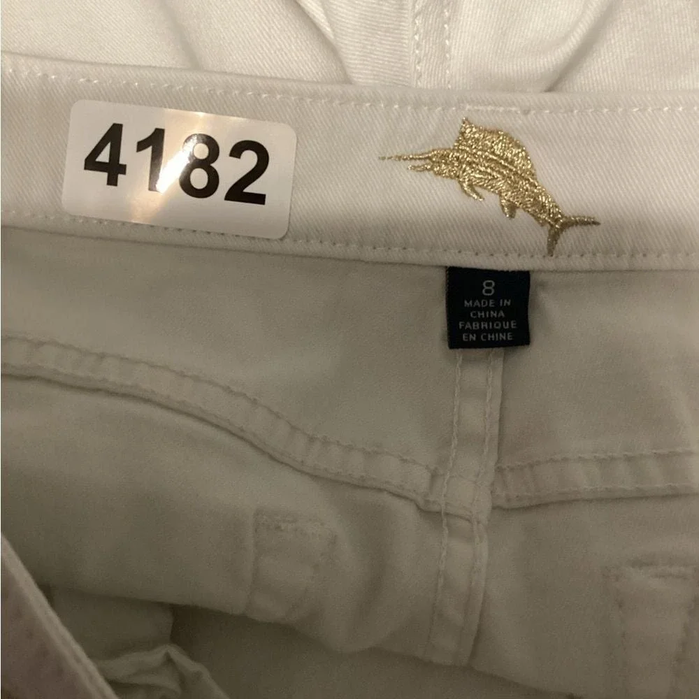 Tommy Bahama excellent no